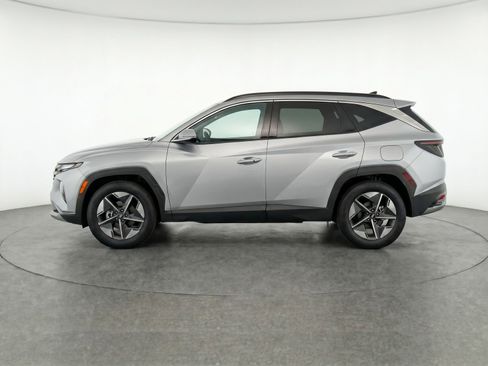 Used 2025 Hyundai Tucson SEL FWD image 5