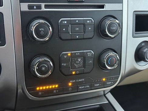 Used 2017 Ford Expedition XLT w/ Equipment Group 201A image 18