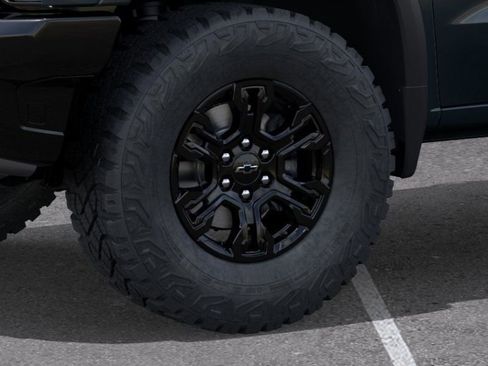 New 2026 Chevrolet Silverado 1500 ZR2 image 9