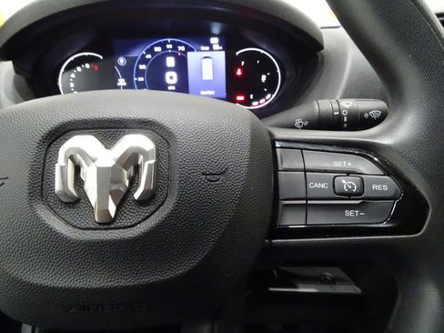 Used 2023 RAM ProMaster 2500 image 21