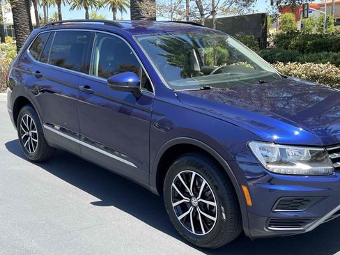 Used 2021 Volkswagen Tiguan SE FWD image 55