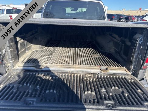 Certified 2022 Nissan Frontier SV w/ Technology Package image 13