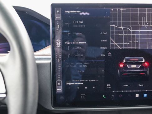 Used 2023 Tesla Model X AWD/4WD image 24