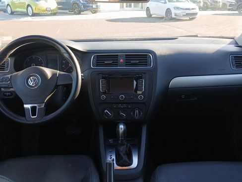 Used 2011 Volkswagen Jetta TDI image 47