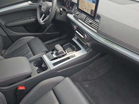 Used 2025 Audi Q5 2.0T Premium Plus AWD/4WD image 17