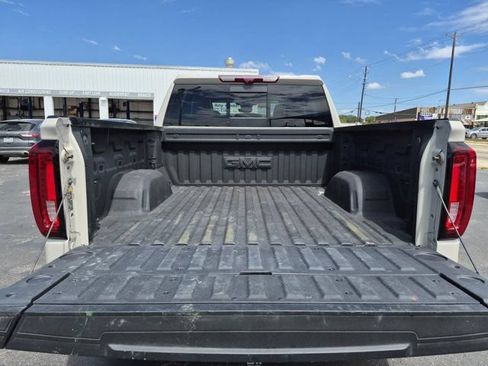 Used 2026 GMC Sierra 1500 AT4X AWD/4WD image 10