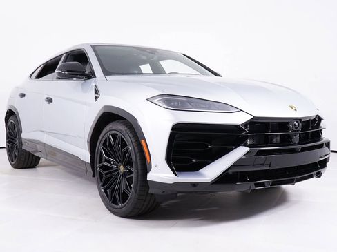 Used 2025 Lamborghini Urus SE AWD/4WD image 17