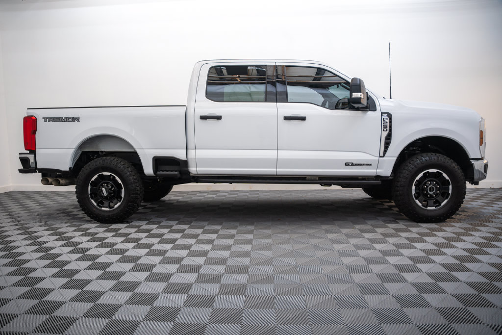 Used 2026 Ford F250 XLT w/ Tremor Off-Road Package AWD/4WD image 4
