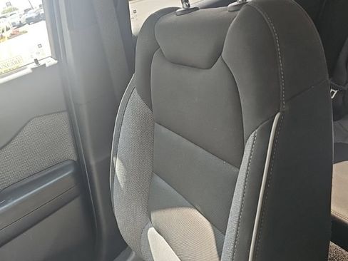 Used 2023 Chevrolet TrailBlazer LT FWD image 11
