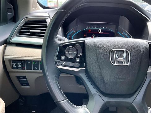 Used 2018 Honda Odyssey Touring image 24