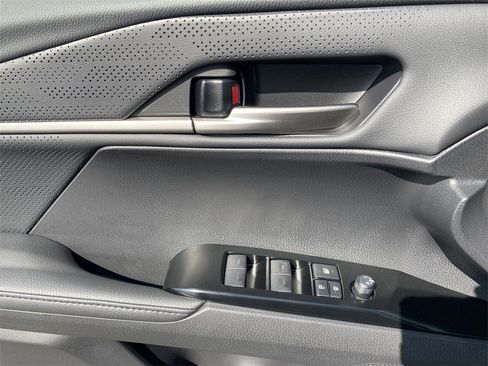 New 2026 Toyota Camry Hybrid image 12