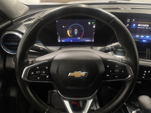 Used 2024 Chevrolet Trax LT w/ Driver Confidence Package image 27