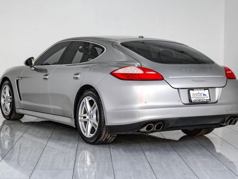Used 2010 Porsche Panamera S RWD image 8