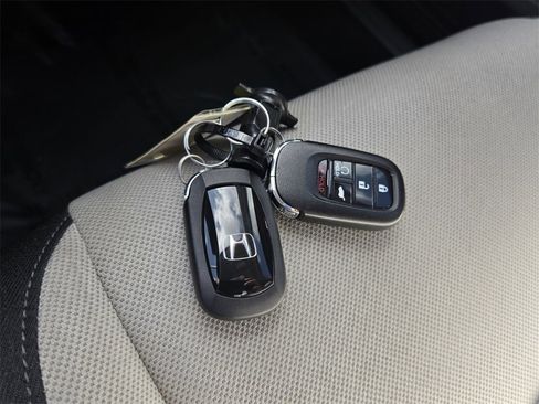 Used 2024 Honda CR-V EX image 18