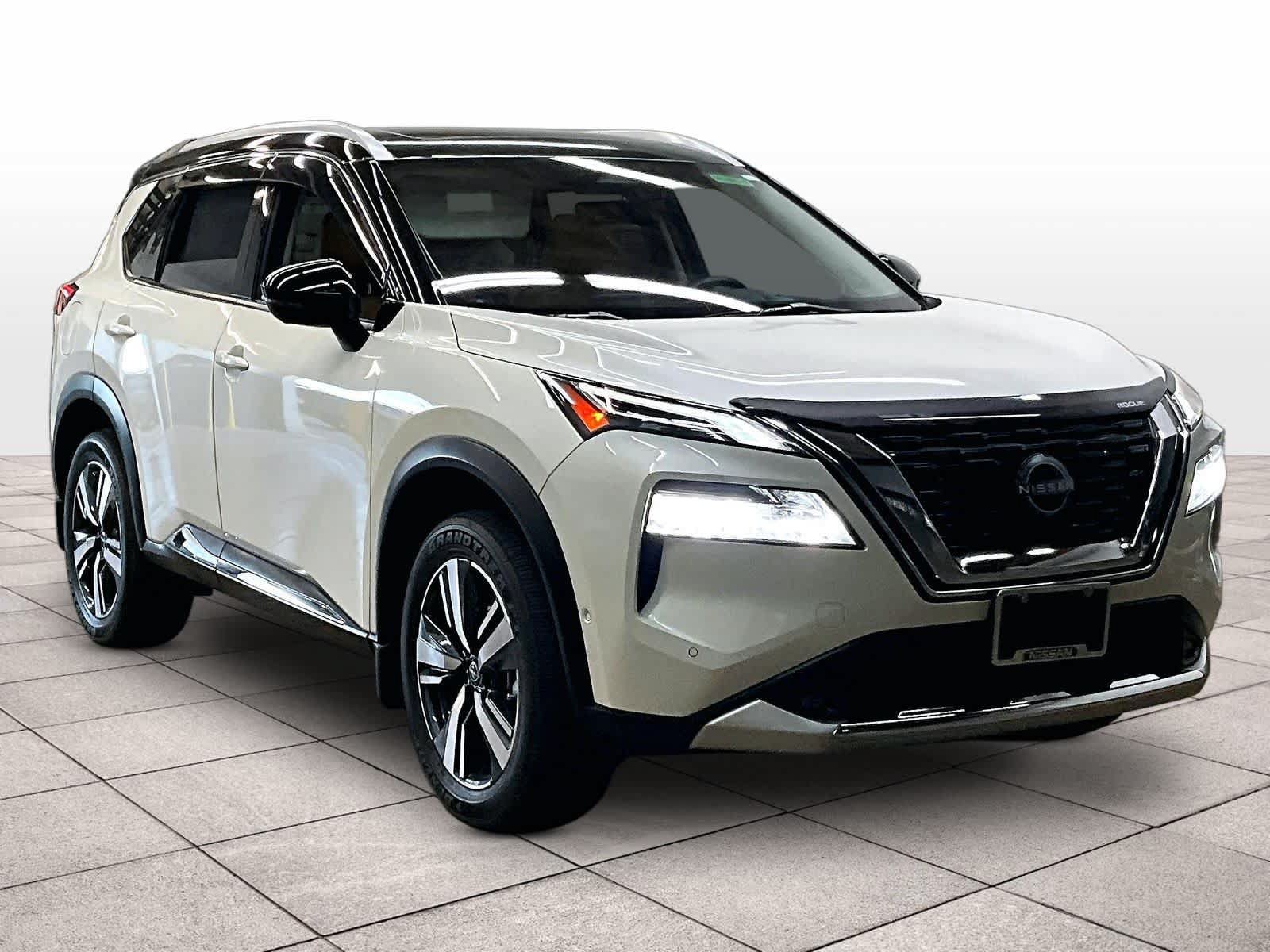 Used 2023 Nissan Rogue Platinum w/ Platinum Premium Package AWD/4WD image 2