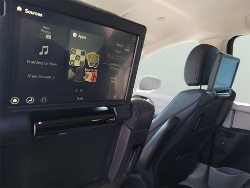 Used 2017 Chrysler Pacifica Touring-L Plus w/ Advanced Safetytec Group image 20