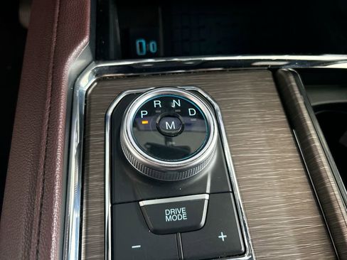 Used 2024 Ford Expedition Max Limited image 31