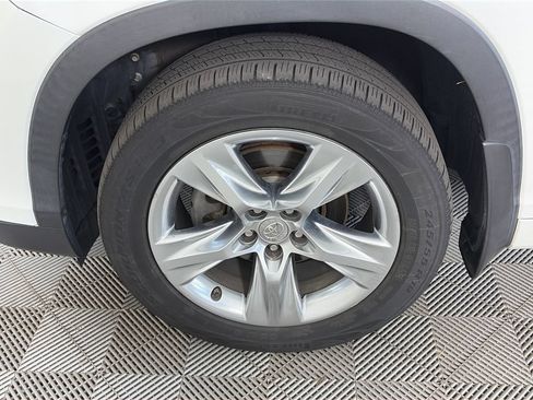 Used 2015 Toyota Highlander Limited Platinum AWD/4WD image 8