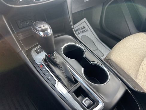 Used 2019 Chevrolet Equinox LT AWD/4WD image 14