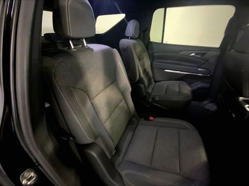 Used 2024 Chevrolet Traverse LT AWD/4WD image 23