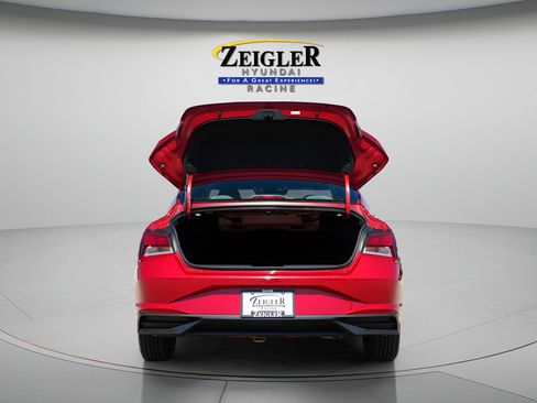 Certified 2023 Hyundai Elantra SEL FWD image 10