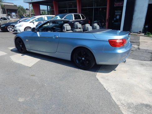 Used 2012 BMW 335i Convertible RWD image 26
