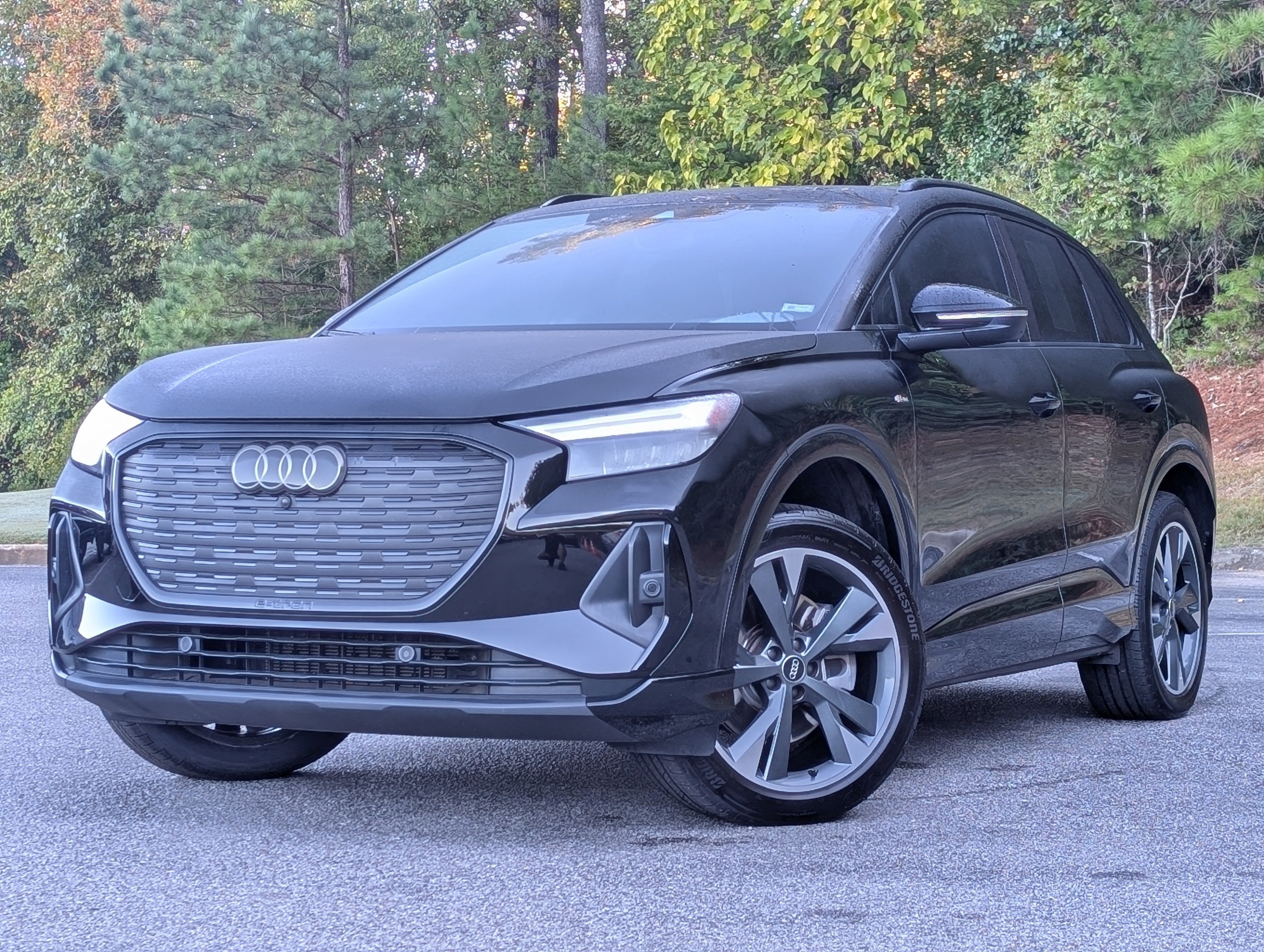 Used 2023 Audi Q4 e-tron Premium w/ Convenience Package AWD/4WD image 4