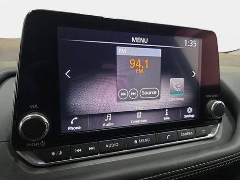 Used 2022 Nissan Rogue S AWD/4WD image 20