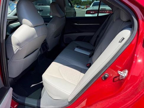 Used 2022 Toyota Camry XSE FWD image 10