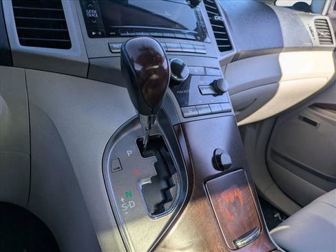 Used 2011 Toyota Venza image 11