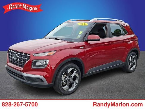 Used 2024 Hyundai Venue SEL FWD image 1