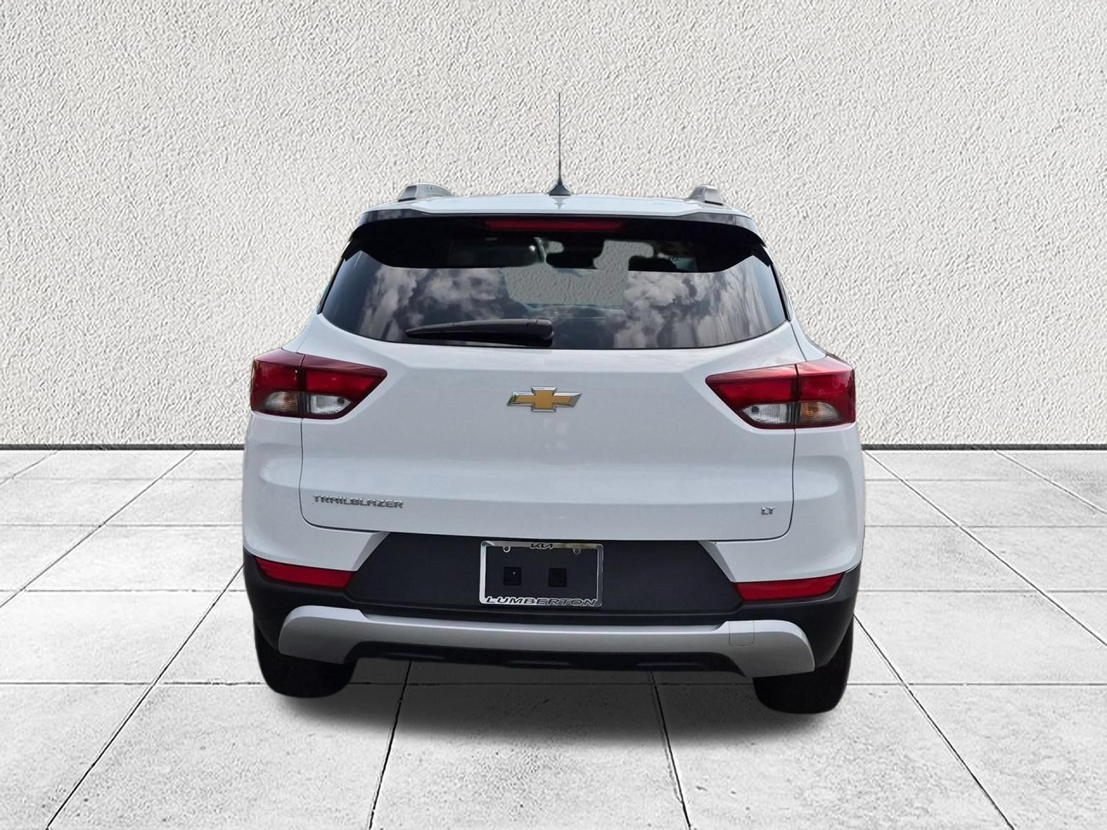 Used 2023 Chevrolet TrailBlazer LT FWD image 4