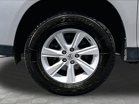 Used 2013 Toyota Highlander SE AWD/4WD image 11