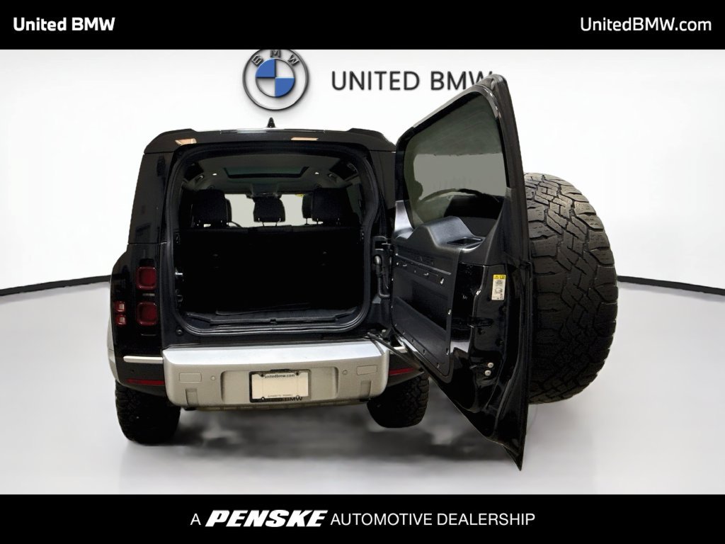 Used 2020 Land Rover Defender 110 SE AWD/4WD image 21