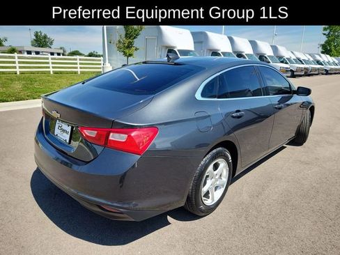 Used 2017 Chevrolet Malibu LS w/ LPO, Convenience Package 2 FWD image 10