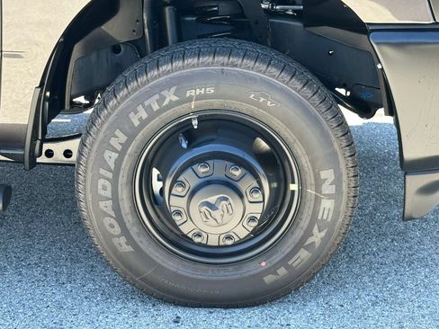 New 2026 RAM 3500 Tradesman AWD/4WD image 11