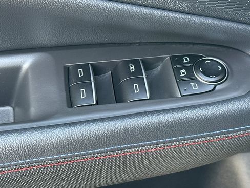 Used 2025 Chevrolet Blazer EV RS image 12