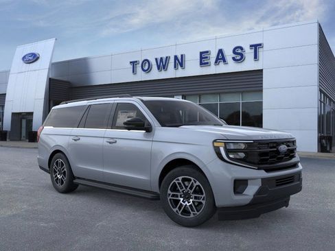 New 2025 Ford Expedition Max Active image 7
