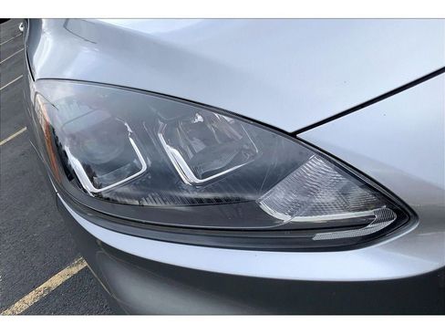 Used 2022 Ford Escape SE image 29