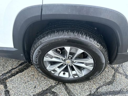 Used 2025 Chevrolet Equinox LT image 22