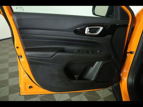 New 2026 Jeep Compass Latitude image 20