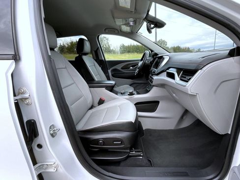 Used 2019 GMC Terrain SLT w/ Preferred Package image 16