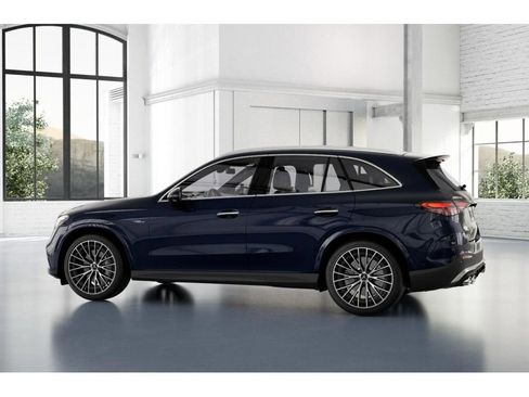 Used 2024 Mercedes-Benz GLC 43 AMG 4MATIC image 32