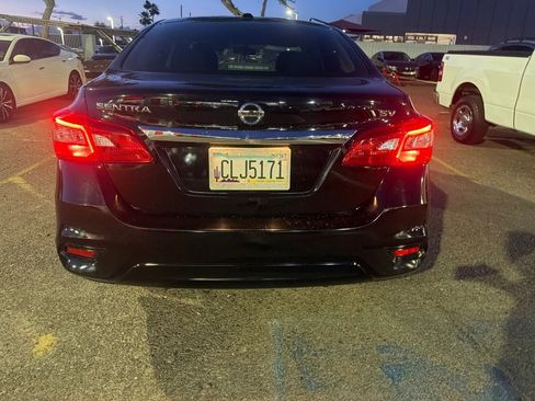 Used 2019 Nissan Sentra SV FWD image 6