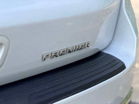 Used 2023 Chevrolet Tahoe Premier w/ Premium Package 2 AWD/4WD image 32