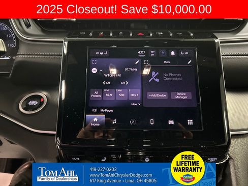 New 2025 Jeep Grand Cherokee Altitude image 15