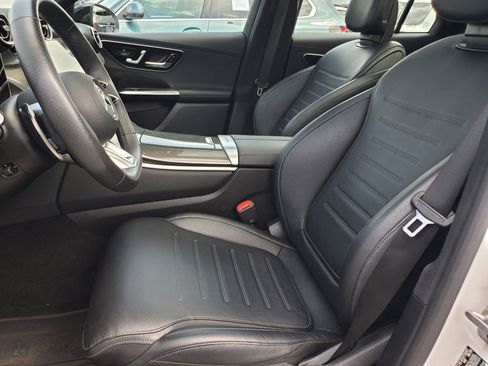 Used 2025 Mercedes-Benz GLC 43 AMG 4MATIC image 21