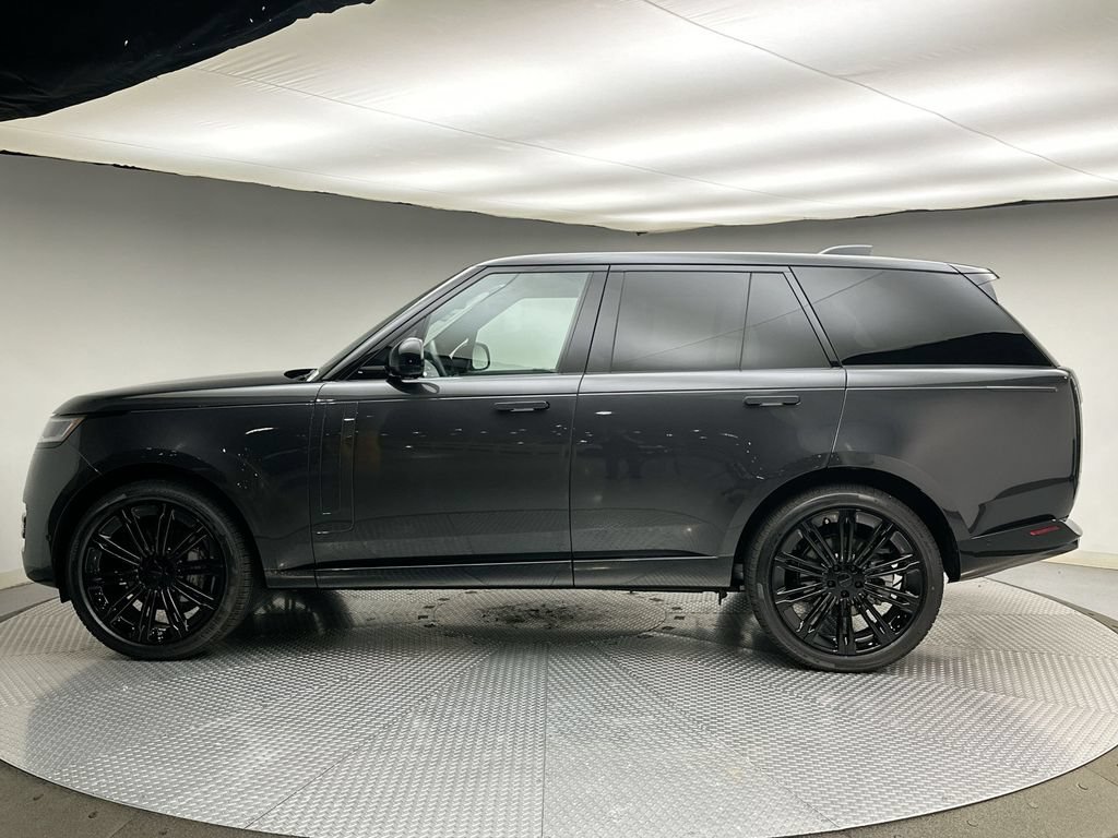 New 2026 Land Rover Range Rover SE AWD/4WD image 2