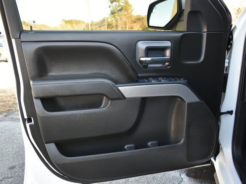 Used 2018 Chevrolet Silverado 1500 LT w/ All Star Edition image 35