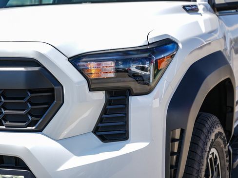 New 2026 Toyota Tacoma TRD Off-Road AWD/4WD image 5